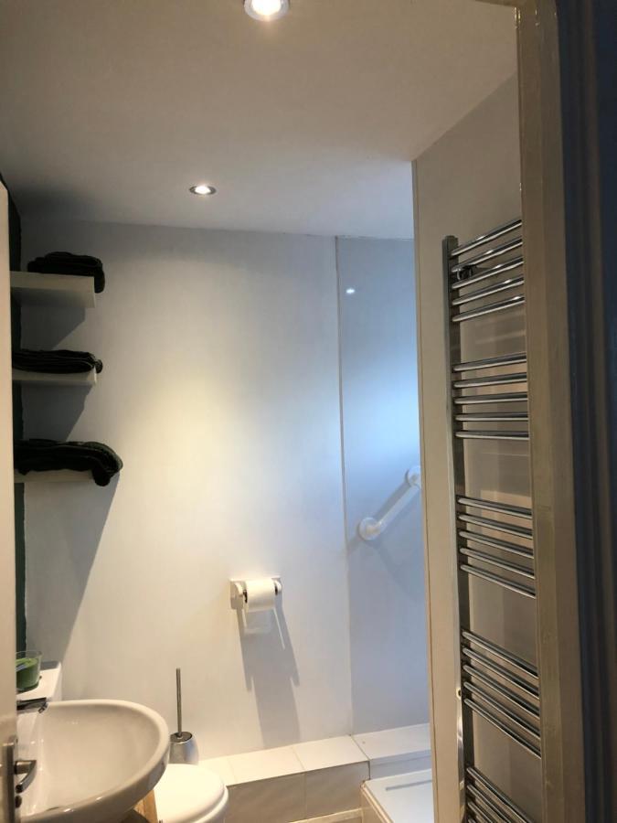 Home From Home, Close To Redditch Hospital Abb Exterior photo