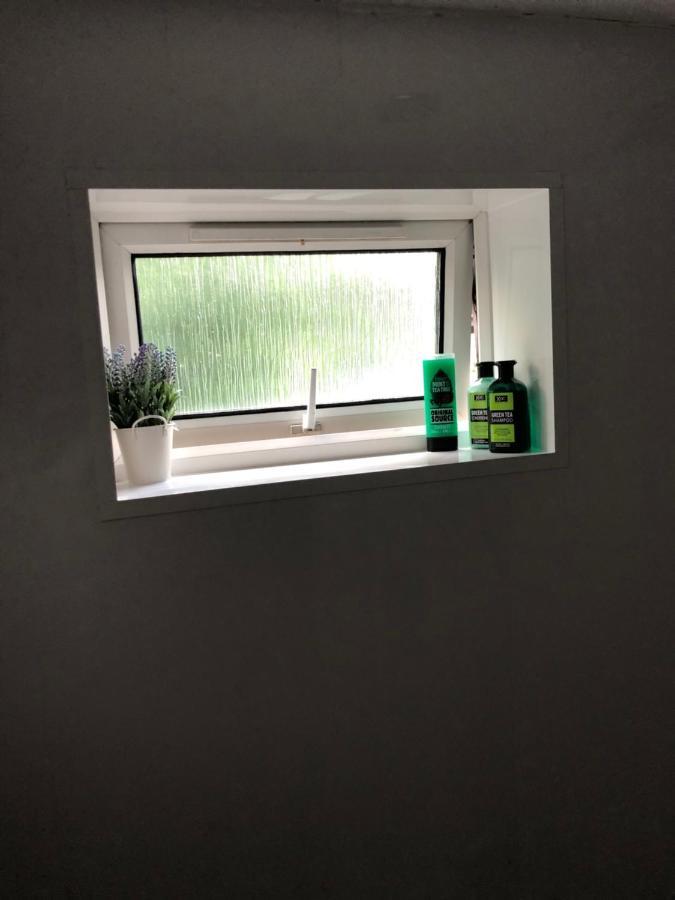 Home From Home, Close To Redditch Hospital Abb Exterior photo